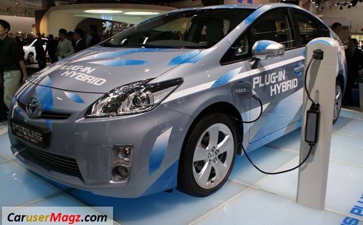 mobil hybrid Toyota Prius - Plugin Hybrid