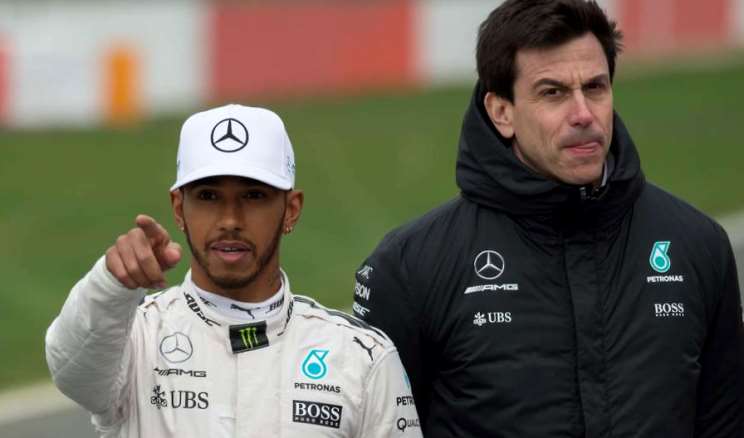 Hamilton Perpanjang Kontrak dengan Mercedes-AMG