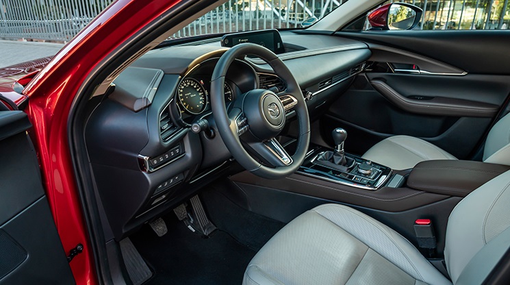 Interior Mazda CX-30 yang Mewah