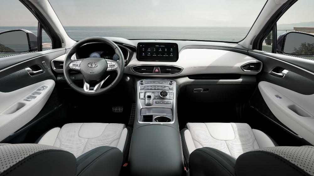 Interior Hyundai Santa Fe Generasi-5 - Lebih Canggih tanpa Tuas Transmisi