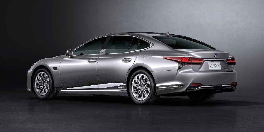 Lexus New LS 2021 - rear
