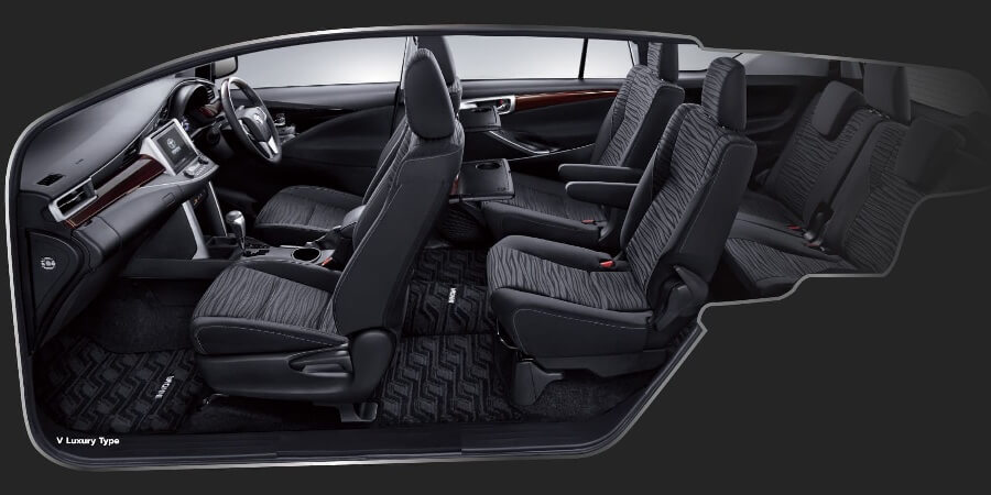 Interior Innova Facelift 2020 - Tipe Luxury dengan Captain Seat dan Warna Hitam