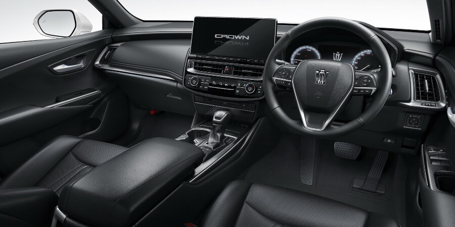 Interior Toyota Crown 2021 - model sedan