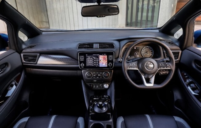 Interior Dashboard Nissan Leaf