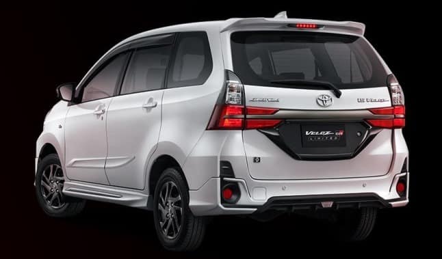 Veloz GR Limited - Tampak Belakang