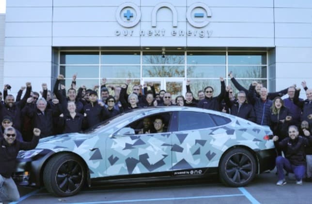 Baterai Gemini Tesla Uji Jalan - Berhasil Tempuh 1.210 km sekali Cas