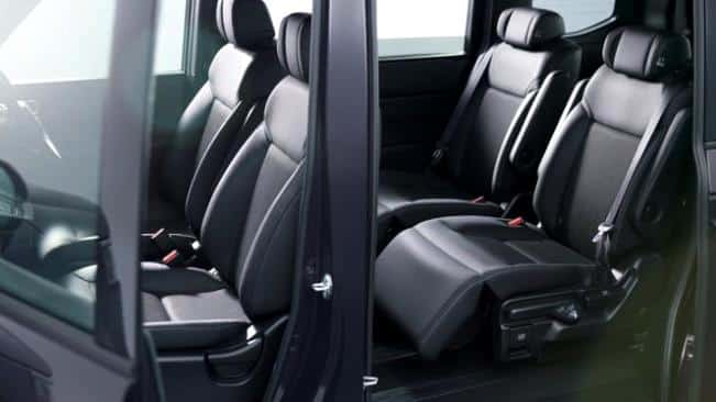 Honda Step WGN e-HEV 2022 - Interior
