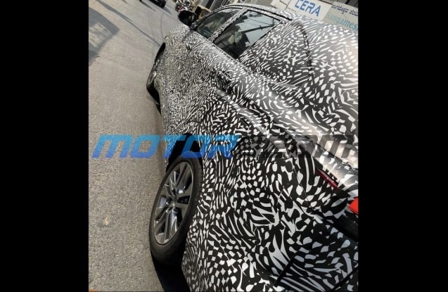 Penampakan Samping Kijang Innova Next-gen di India