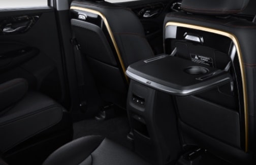 Tray mewah Wuling Cortez