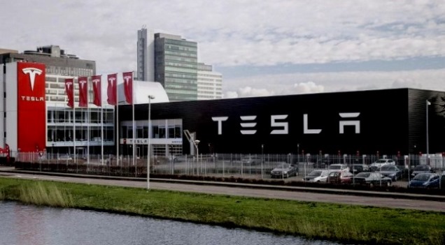 Tesla Investasi di Thailand