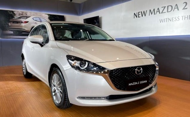 Mazda 2 Sedan Indonesia Diluncurkan