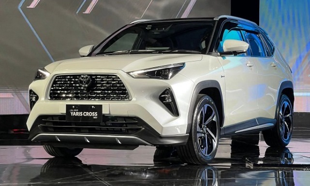 World Premiere All New Toyota Yaris Cross 2023 Indonesia